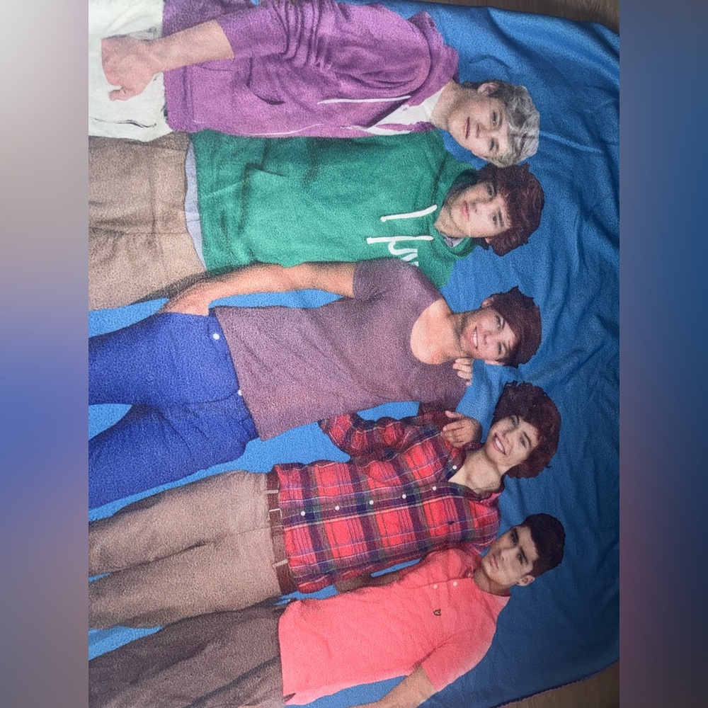 One Direction RARE 2013 Throw Blanket 45”x60” - Picture 2 of 11